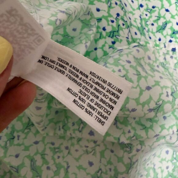 Universal thread green floral keyhole or cross front smocked midi sundress - Picture 7 of 10